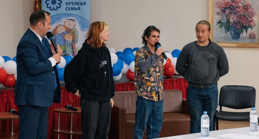 Во Владимирской области устроили дебаты про искусственный интеллект