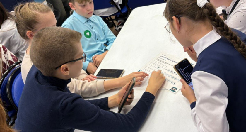 Партпроект «Цифровая Россия» провел IT-викторину для школьников