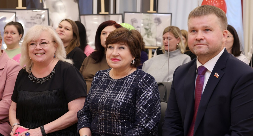 Ольга Хохлова поздравила будущих мам