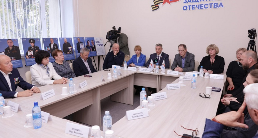  Николай Балахин встретился с семьями защитников Отечества