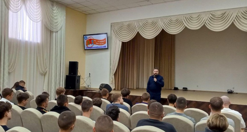Следователь провел лекцию для студентов в Гусь-Хрустальном