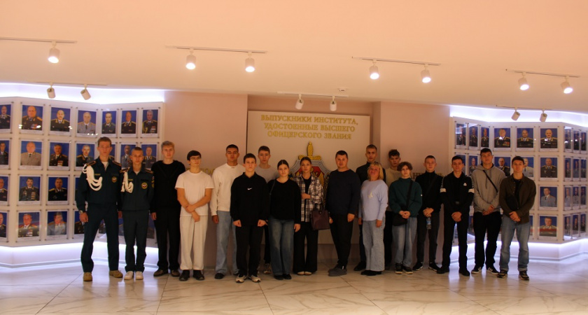 Владимирские школьники побывали на экскурсии в институте ФСБ