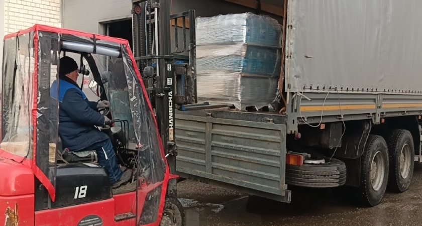 9 тонн воды и запчасти отправлены из Гусь-Хрустального военнослужащим