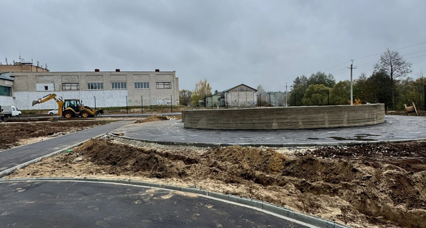  В поселке Вольгинский преображается набережная