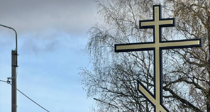 В Александровском районе открыли обелиск на месте старой церкви