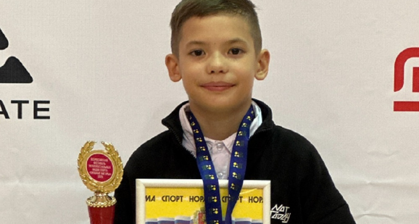 Юный муромский шахматист выиграл все партии на турнире во Владимире