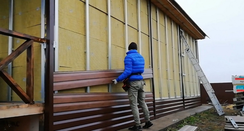 Мы лепим сайдинг на стены, а на Западе от него отказались - выбрали альтернативу, которую в России уже давно знают