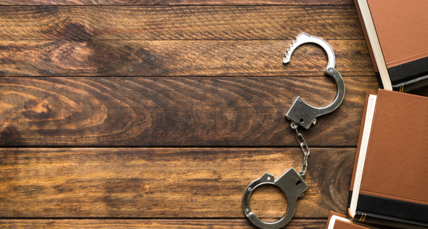 Житель Коврова получил два года за попытку подставить сотрудников колонии