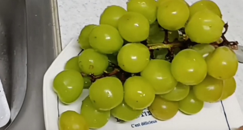 Новый тренд в российских супермаркетах: гигантский виноград - что скрывается за внешним лоском?