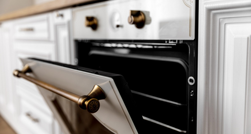 Как я легко отмыла духовку с лимоном — без химии и лишних усилий