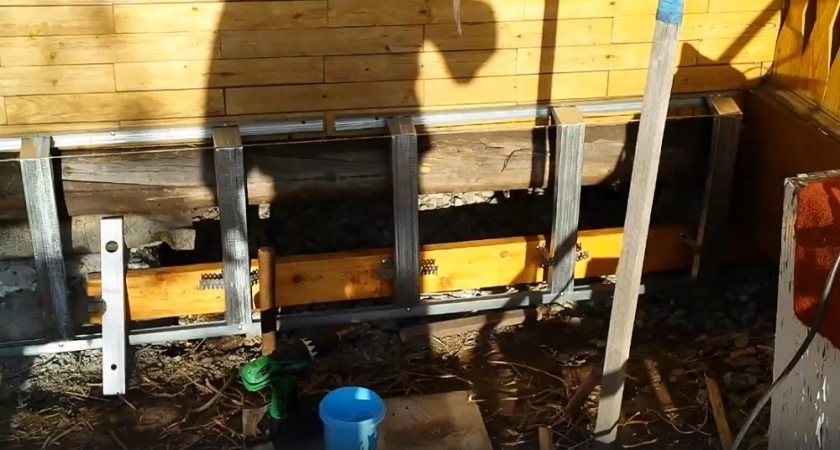 Забытый секрет теплого пола: почему наши предки не мерзли в деревянных избах даже при лютых морозах?