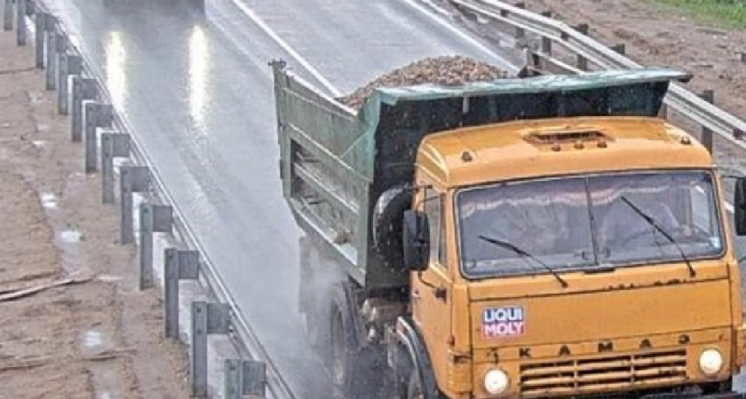 На дороге «Струнино-Площево» зафиксировали 221 нарушение грузовиков за неделю