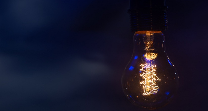 В семи населённых пунктах Александровского района отключат электричество