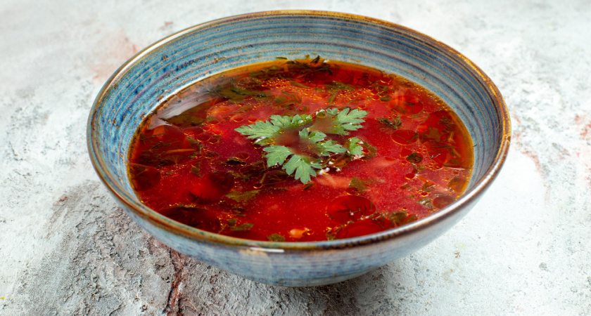 Как готовили борщ в советское время: нашла рецепт с двумя важными особенностями для идеального вкуса и рубинового цвета