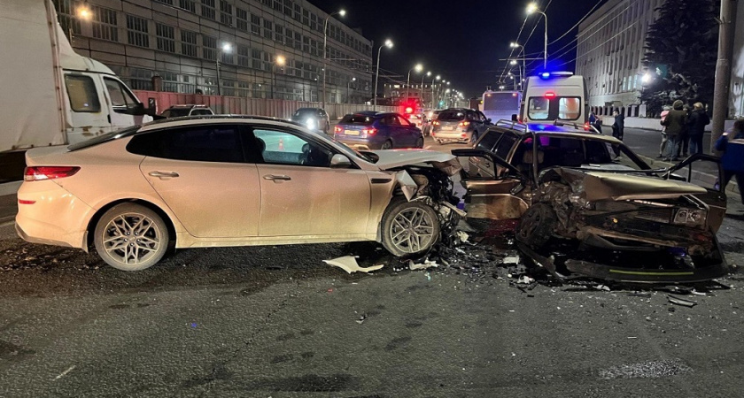 Пьяный водитель протаранил три машины во Владимире и попытался скрыться