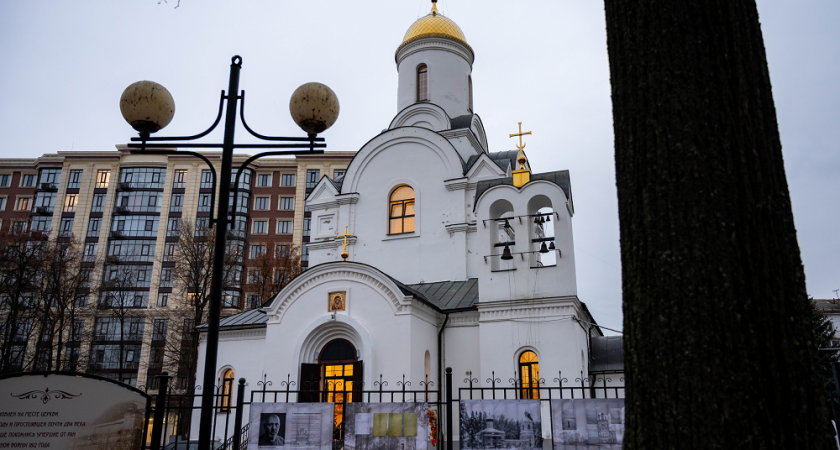 Митрополит Никандр провел праздничную службу во Владимире