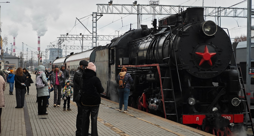 Ретро-паровоз перевез 500 человек по маршруту до Гусь-Хрустального