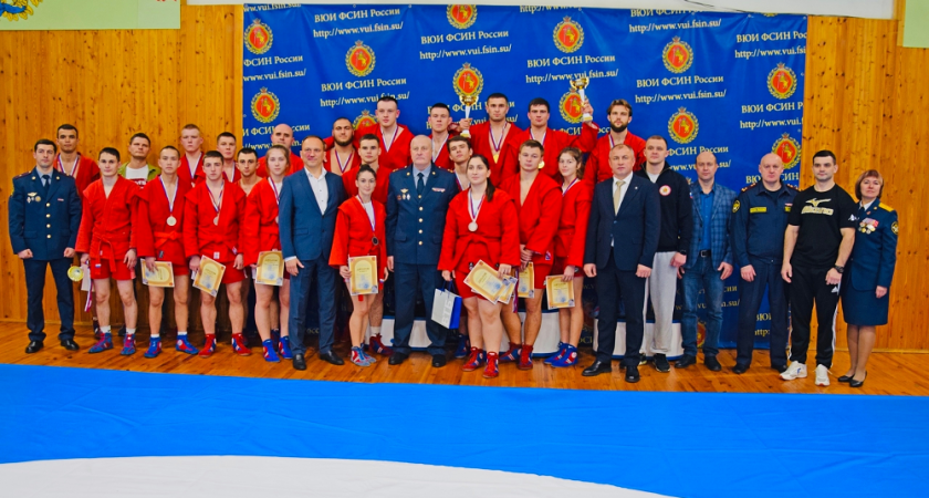 Владимирские самбисты привезли 14 медалей с домашнего турнира