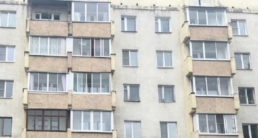 От штрафа до тюрьмы: какие последствия ждут владельцев захламленных балконов