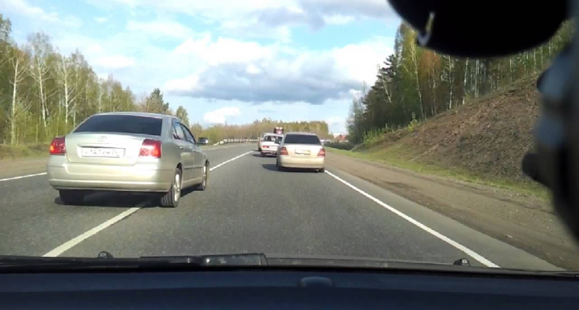 12 водителей попались на выезде на встречную полосу в Ковровском районе