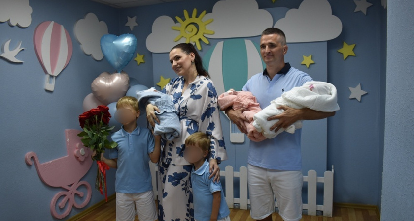 Во владимирском перинатальном центре родилась вторая в этом году тройня