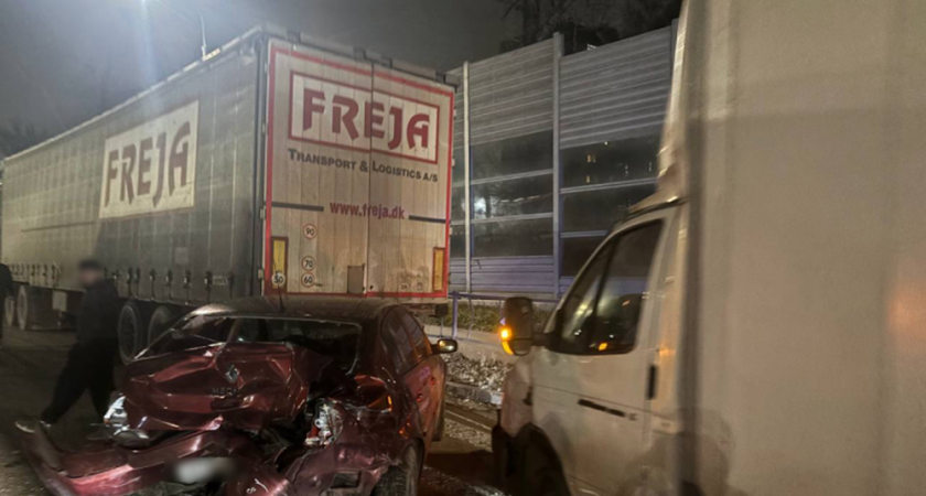 Массовая авария с участием большегрузов произошла во Владимире