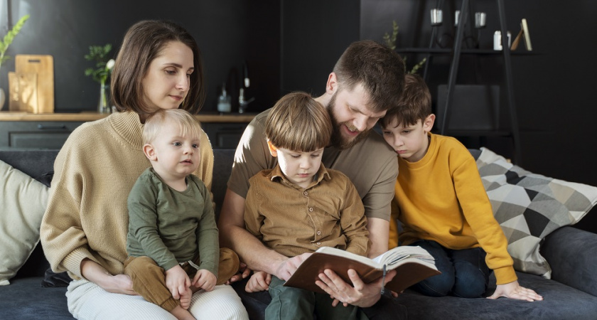 Больше 1000 семей Владимирской области получили бесплатные детские вещи