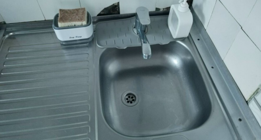 Почему не стоит выливать кипяток в раковину и что делать вместо этого