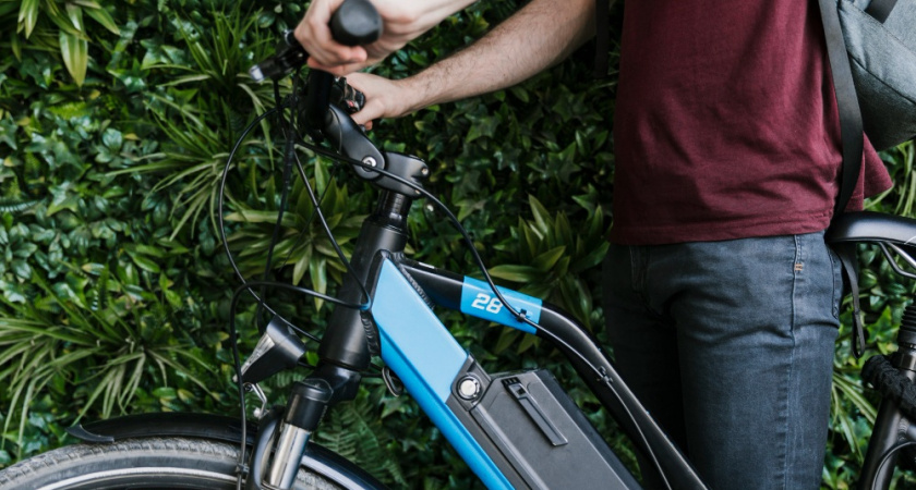 Селивановец не смог продать украденный электровелосипед и спрятал его в лесу