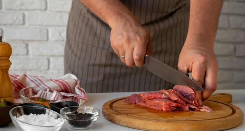 "Ешьте хоть каждый день": врачи назвали самое полезное мясо - и это не кролик и не индейка