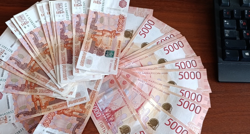 Тренера по гимнастике осудят за обман родителей спортсменок на 300 тысяч рублей