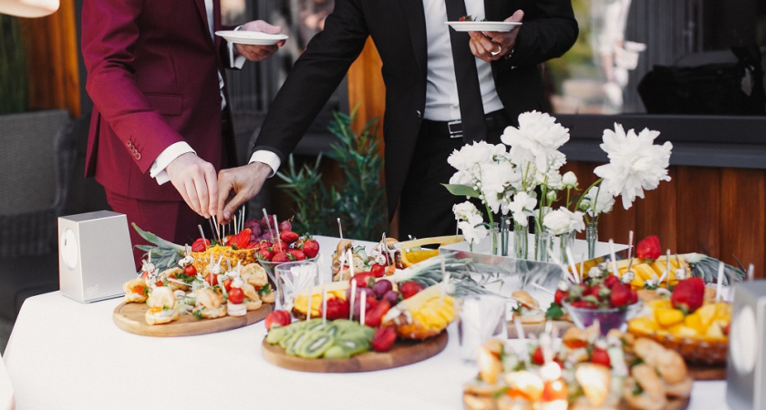 Гастрономические доски на Новый год: как я накрываю фуршет на 20 человек и остаюсь в праздничном настроении