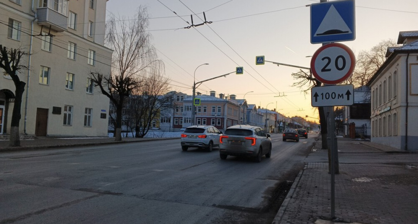 Когда ждать подорожания автомобилей из-за нового утильсбора: глава «Автостата» раскрыл детали