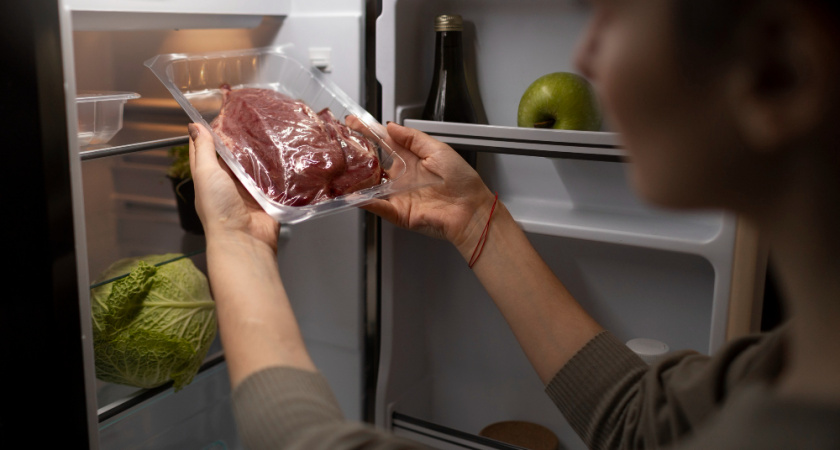 Почему продукты быстро портятся: частые ошибки в хранении