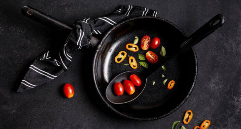 Забытый лайфхак из советского журнала: как вернуть сковороде антипригарные свойства