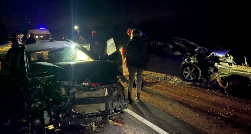В результате ДТП в Александровском районе пострадали трое взрослых и двое детей