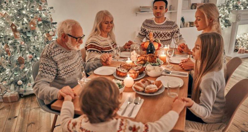 Новый год 2026: как накрыть стол, чтобы не спугнуть удачу Огненной Лошади