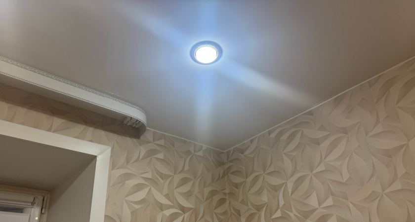 Почему я, как монтажник, никогда не поставлю натяжные потолки в своем доме — 4 лучшие альтернативы