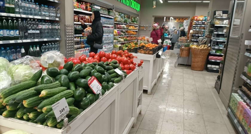 Что делать с разбитой банкой в магазине и можно ли есть у прилавка: запомните 5 простых правил поведения от Роскачества