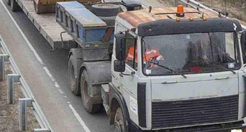 На дороге в Александровском районе выявили почти две сотни перегруженных фур за неделю