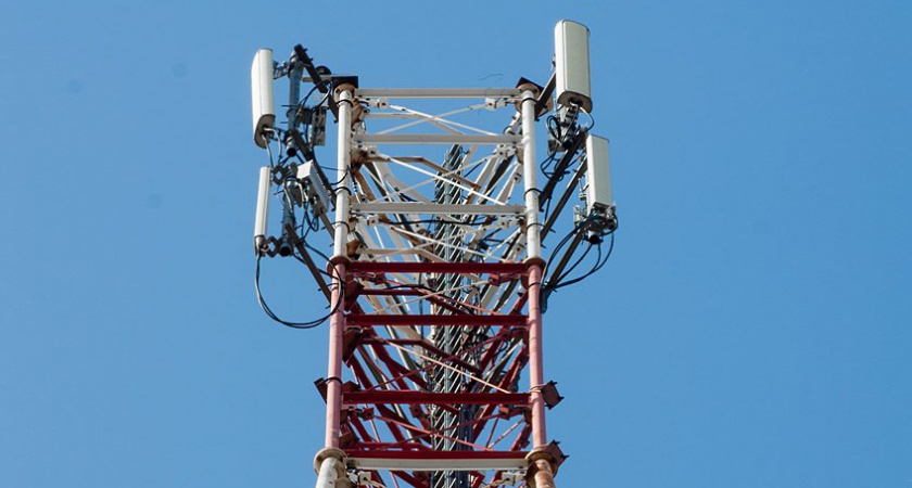 "МегаФон" получит 1500 базовых станций российского производителя YADRO