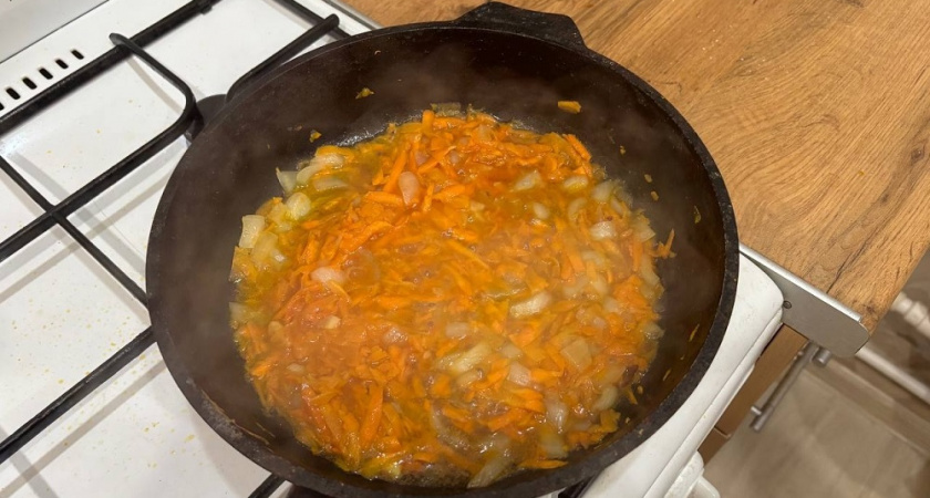 5 продуктов, которые портят антипригарное покрытие сковороды — многие даже не догадываются