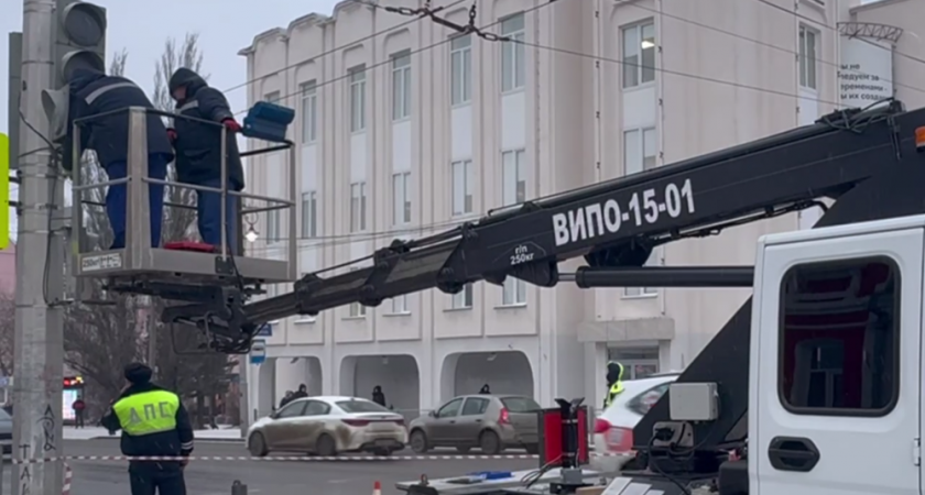 Во Владимире обновляют светофоры и подключают зимние песни на переходы