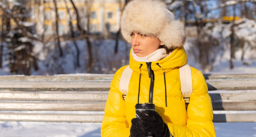 Выбор пуховика после 50 лет: 9 моделей, которые могут добавить возраста, и актуальные альтернативы на зимний сезон 2025-2026