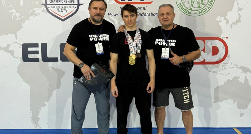 Владимирский пауэрлифтер стал двукратным чемпионом Азии и побил мировой рекорд