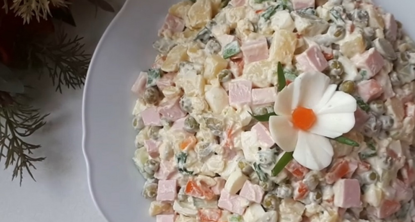 Собираем идеальный "Оливье" с Роскачеством: эксперты назвали лучшие бренды продуктов для праздничного салата