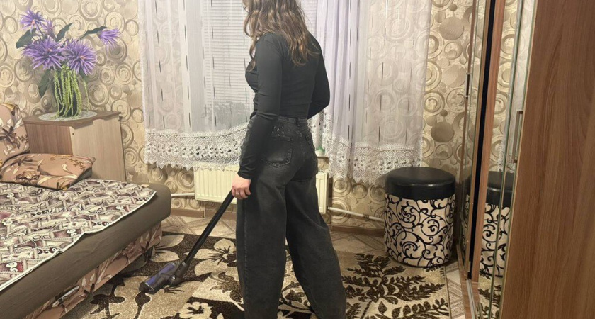 Простая уборка перед Новым годом: лайфхаки от работников клининга, чтобы все сверкало