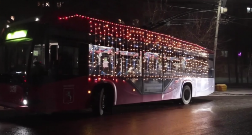 Новогодний транспорт Владимира попал в сюжет федерального телевидения