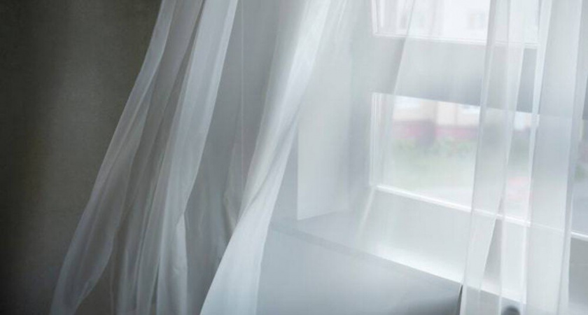 Не выбрасывайте старый тюль: вот 9 практичных идей для дома, которые точно пригодятся