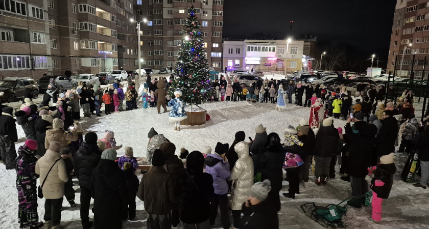 Во дворах Владимира прошло 38 новогодних мероприятий